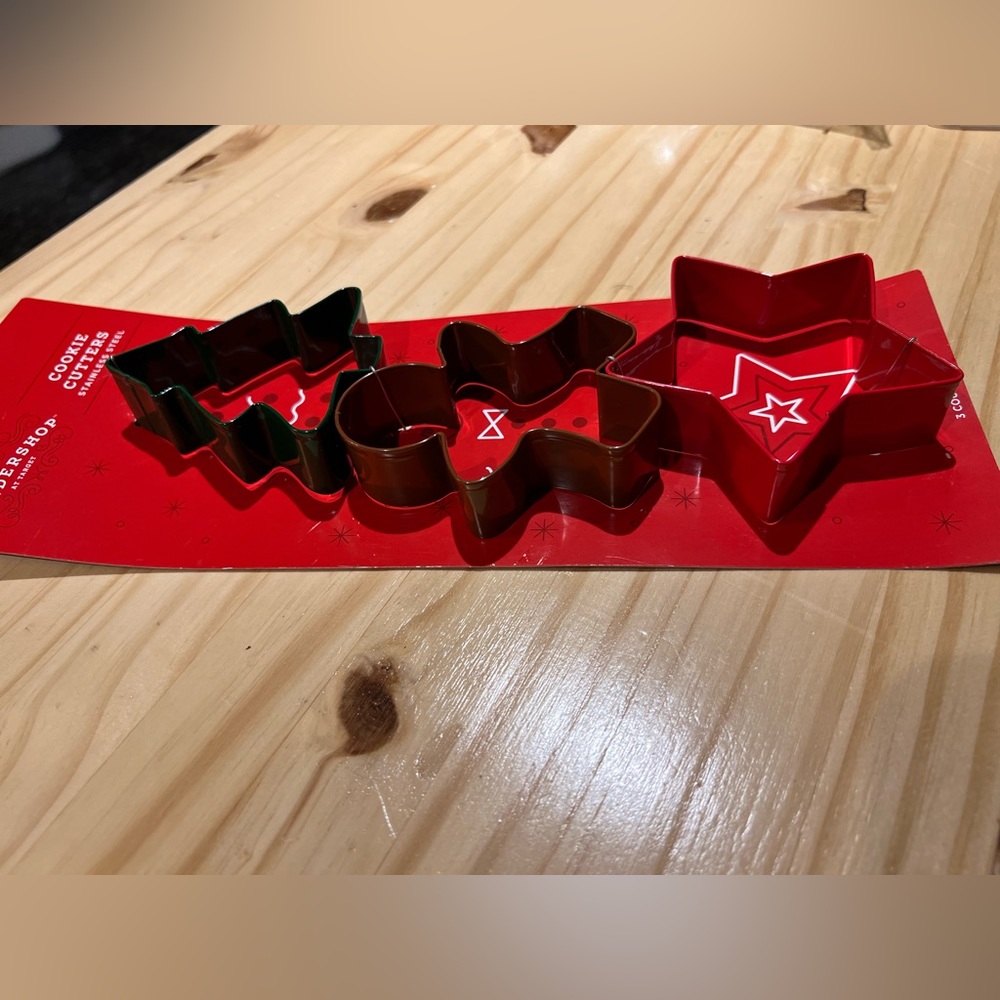 New Christmas cookie cutters